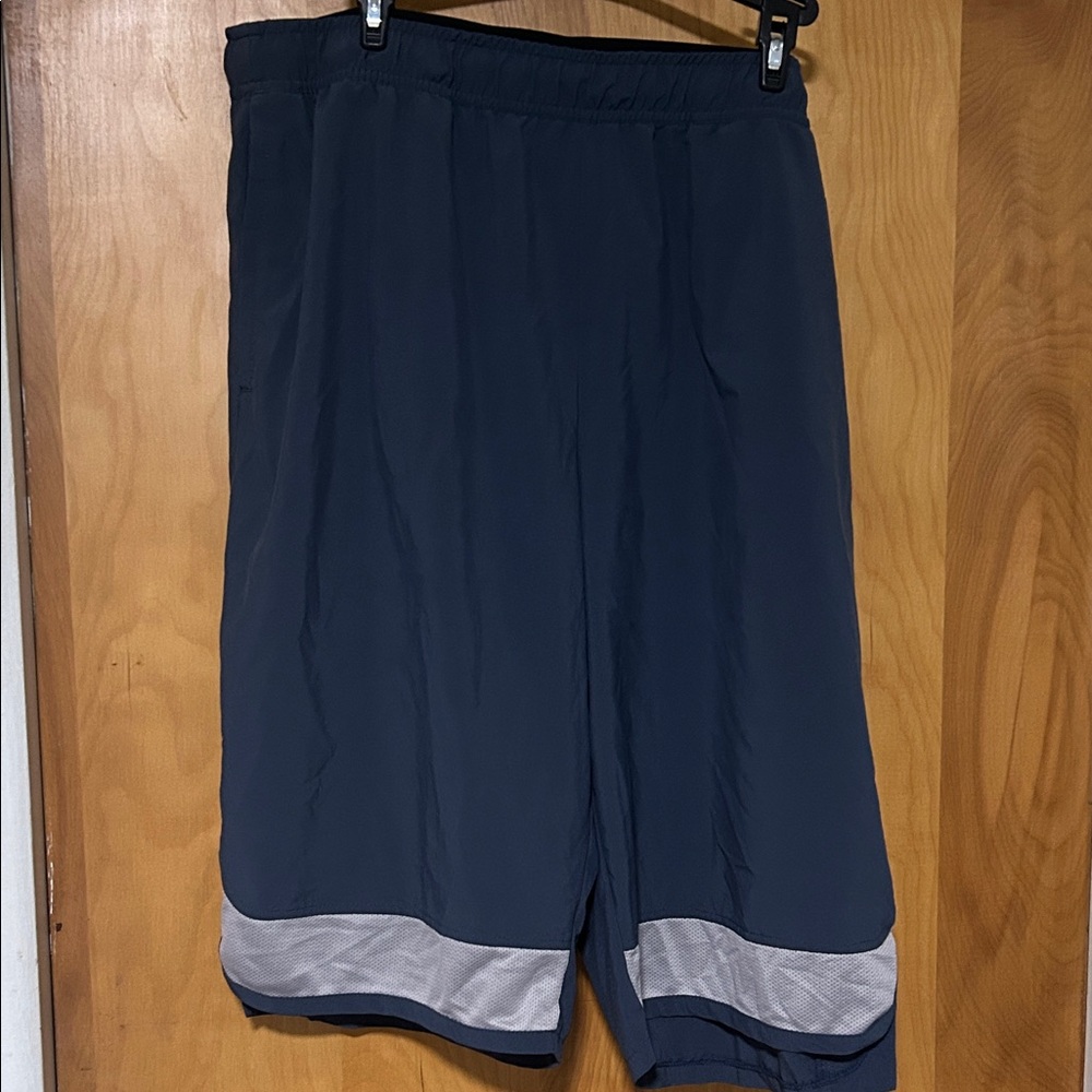 Men's Nike DRI FIT Athletic Shorts in Smoke Blue and Light Gray